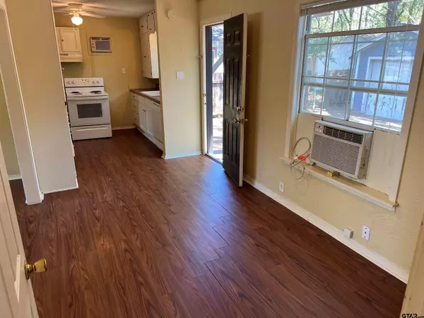 Tyler, TX 75702,520 S Fenton