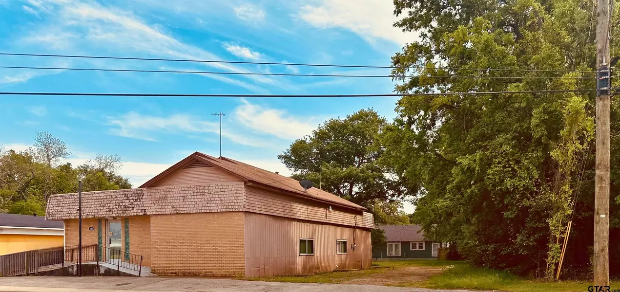 1012 E Cotton St, Longview, TX 75602