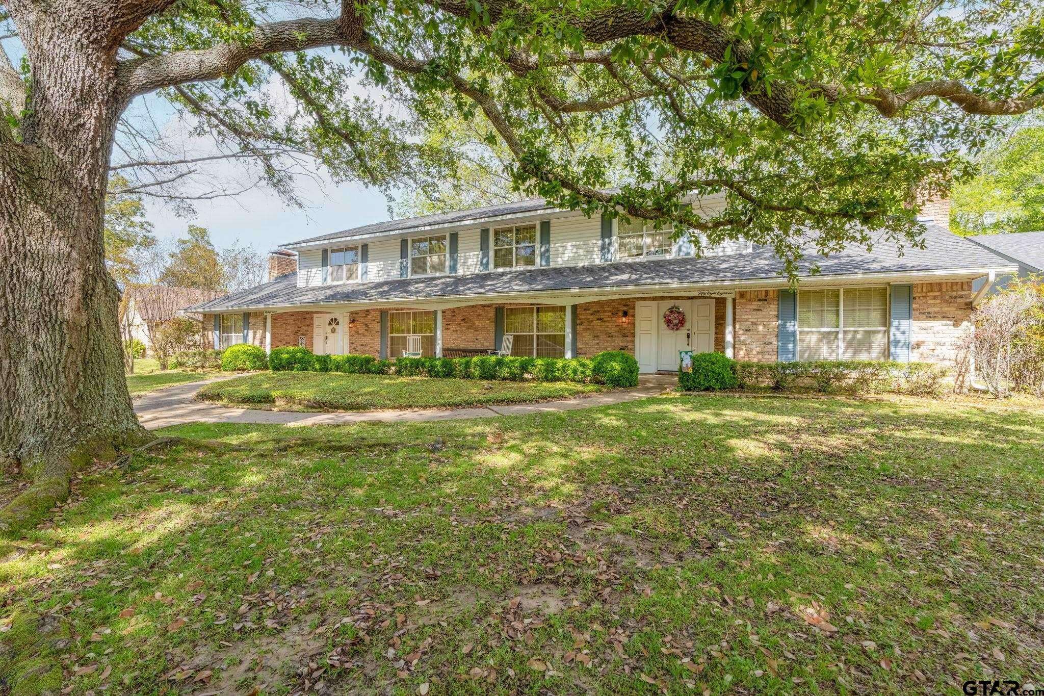 5816 & 5818 Foxcroft Rd,  Tyler,  TX 75703