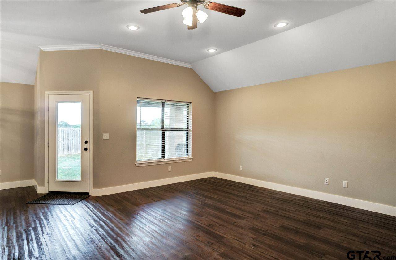 Bullard, TX 75757,745 CR 3508 Unit J