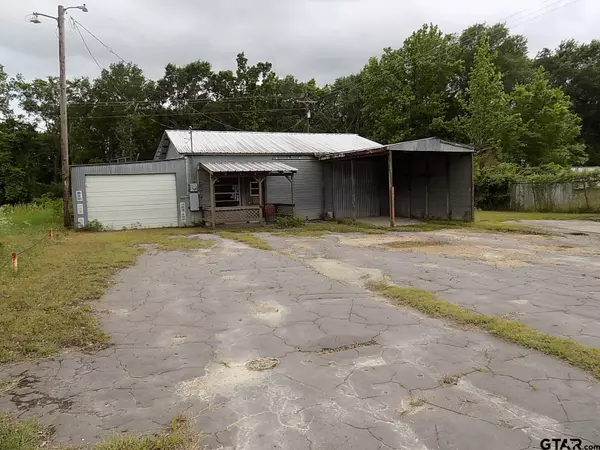 Mineola, TX 75773,824 E Broad