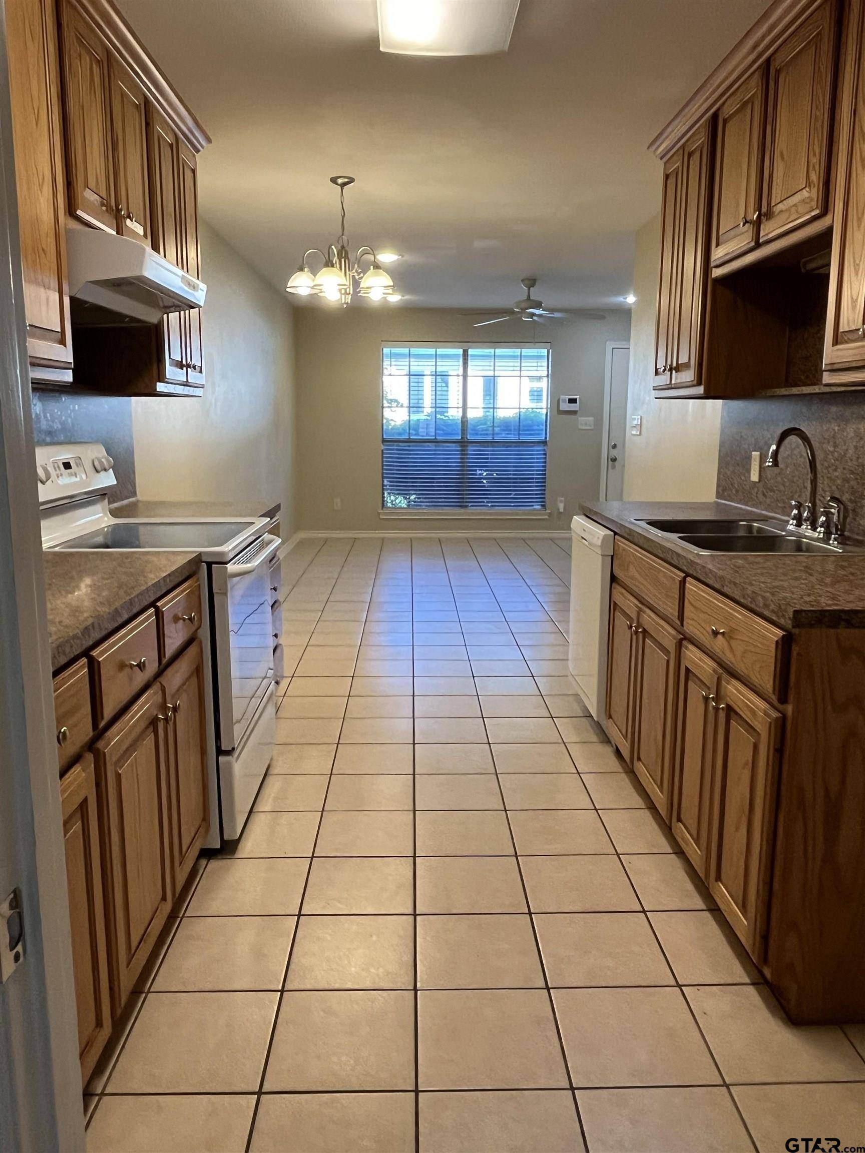 Bullard, TX 75757,302 W Emma