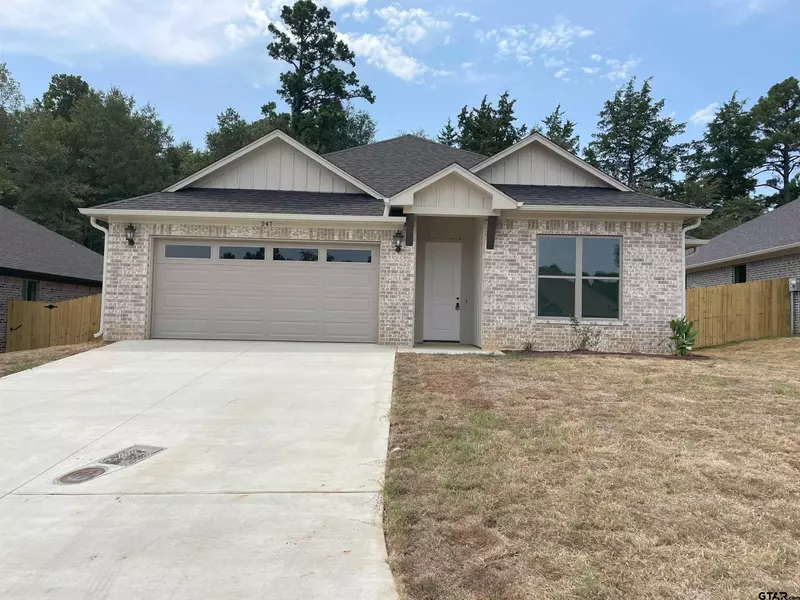 247 Oak Valley Dr., Gilmer, TX 75645