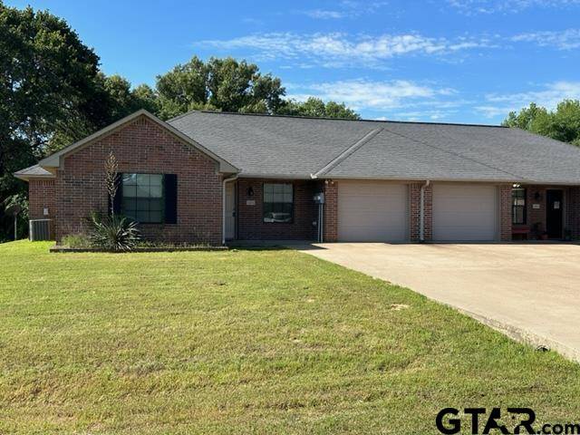 13373 Country Meadow Ln, Lindale, TX 75771