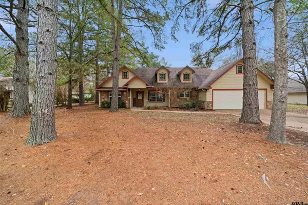 656 N GREEN MEADOW TRAIL, Holly Lake Ranch, TX 75765