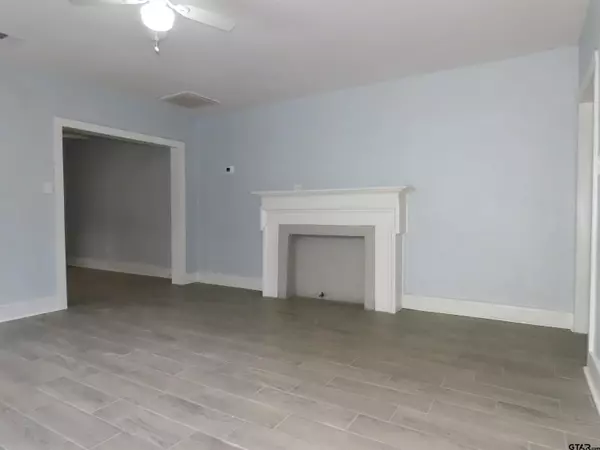 Tyler, TX 75702,329 W Wilson