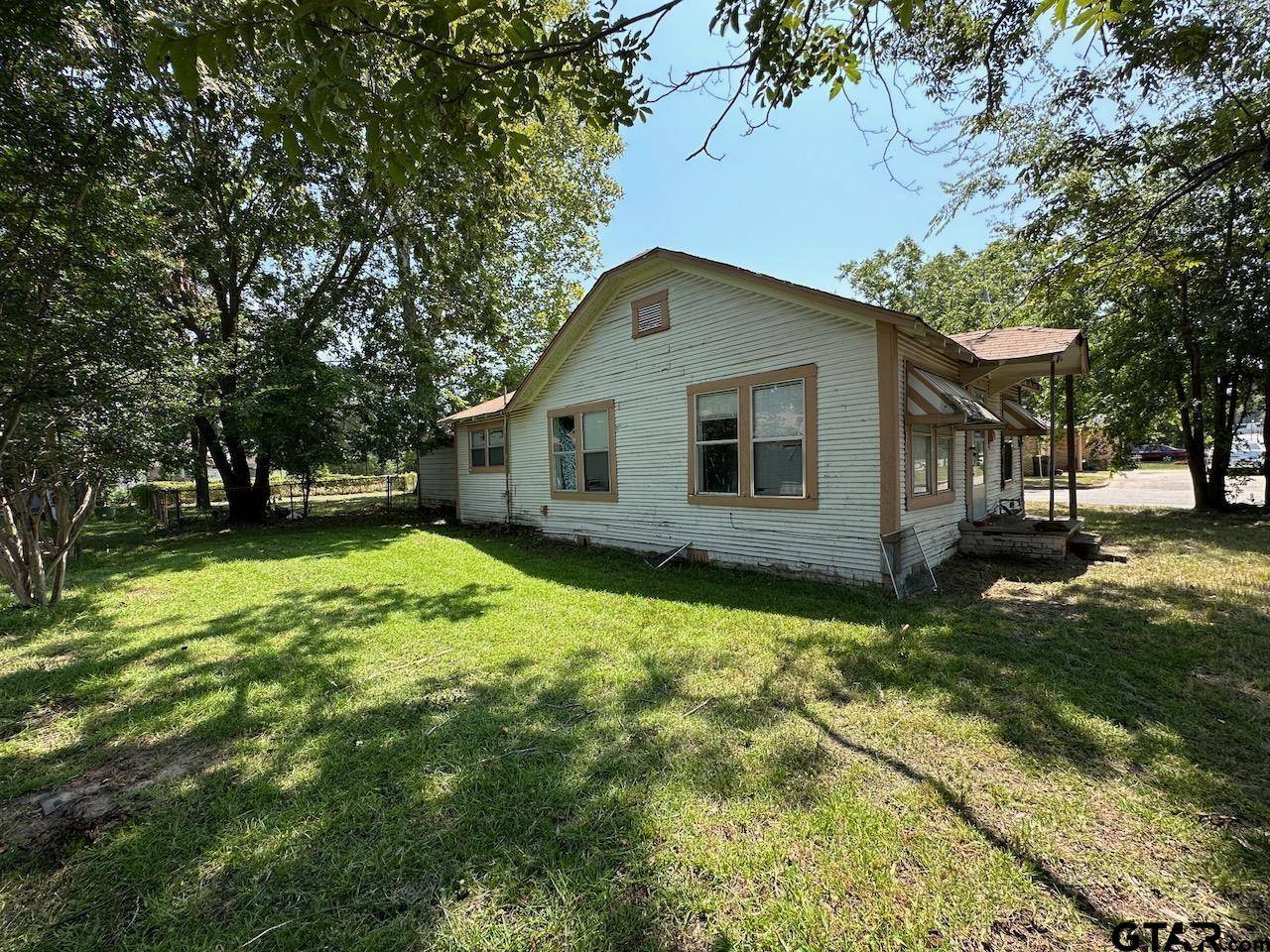 Tyler, TX 75702,2801 N Grand Ave