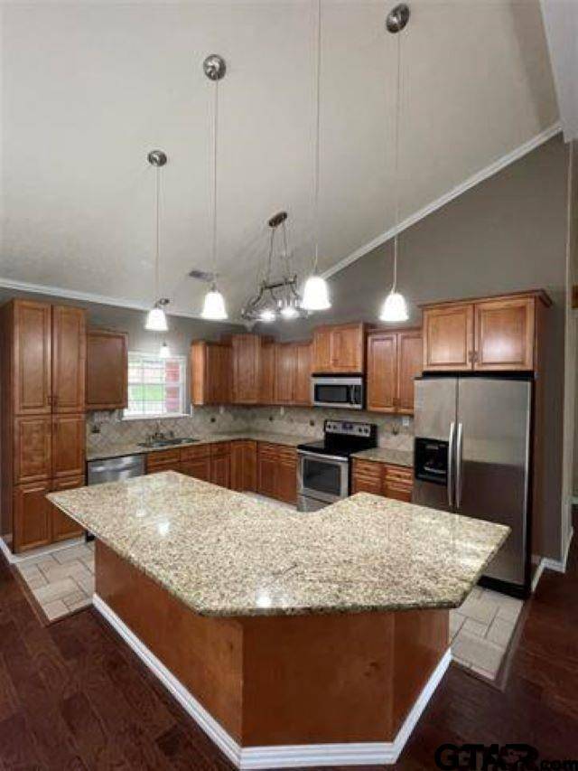 Rusk, TX 75785,114 CR 1329