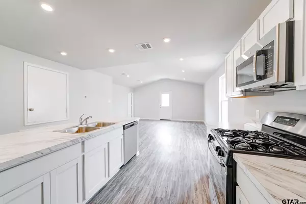 Gilmer, TX 75644,220 Highland Forest Dr.