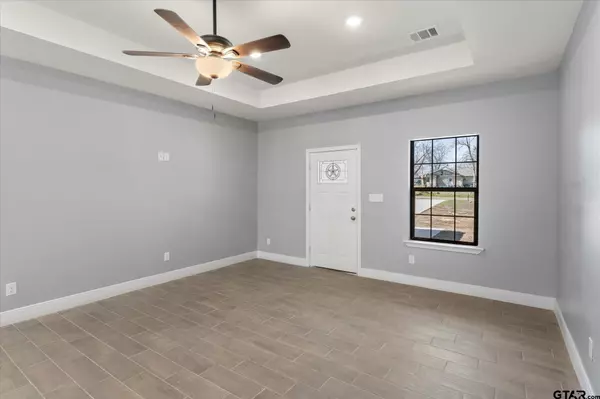 Mt Pleasant, TX 75455,201 S Quille