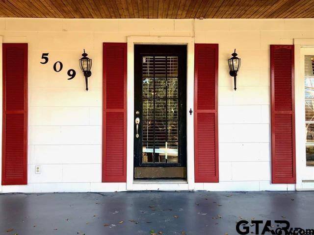 Frankston, TX 75763,509 N Elm St
