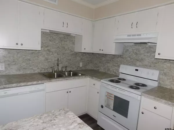 Lindale, TX 75771,602 E SOUTH ST UNIT 7