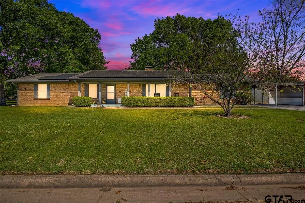 Van, TX 75790,140 Spruce St