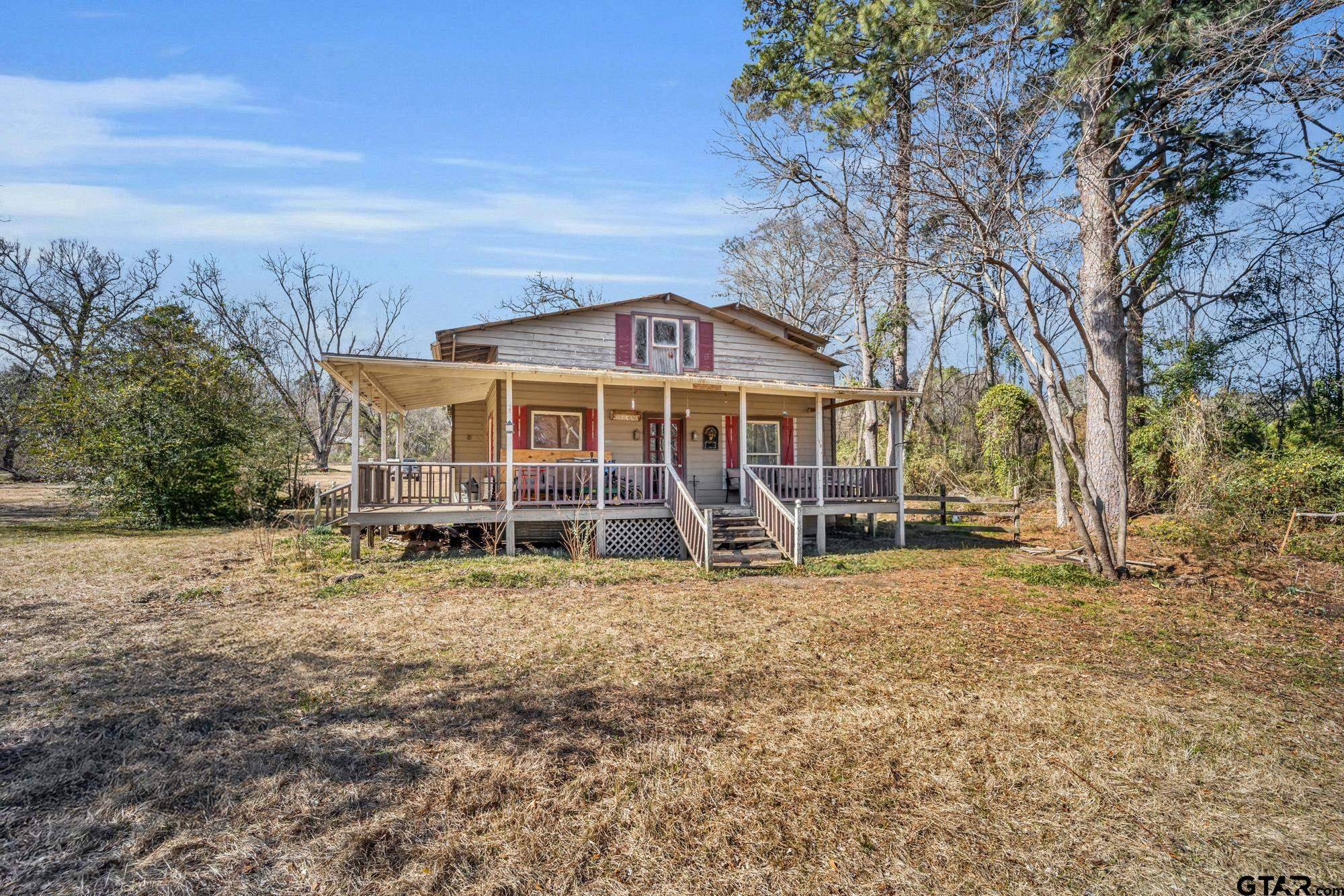 812 N Pearl St,  Big Sandy,  TX 75755