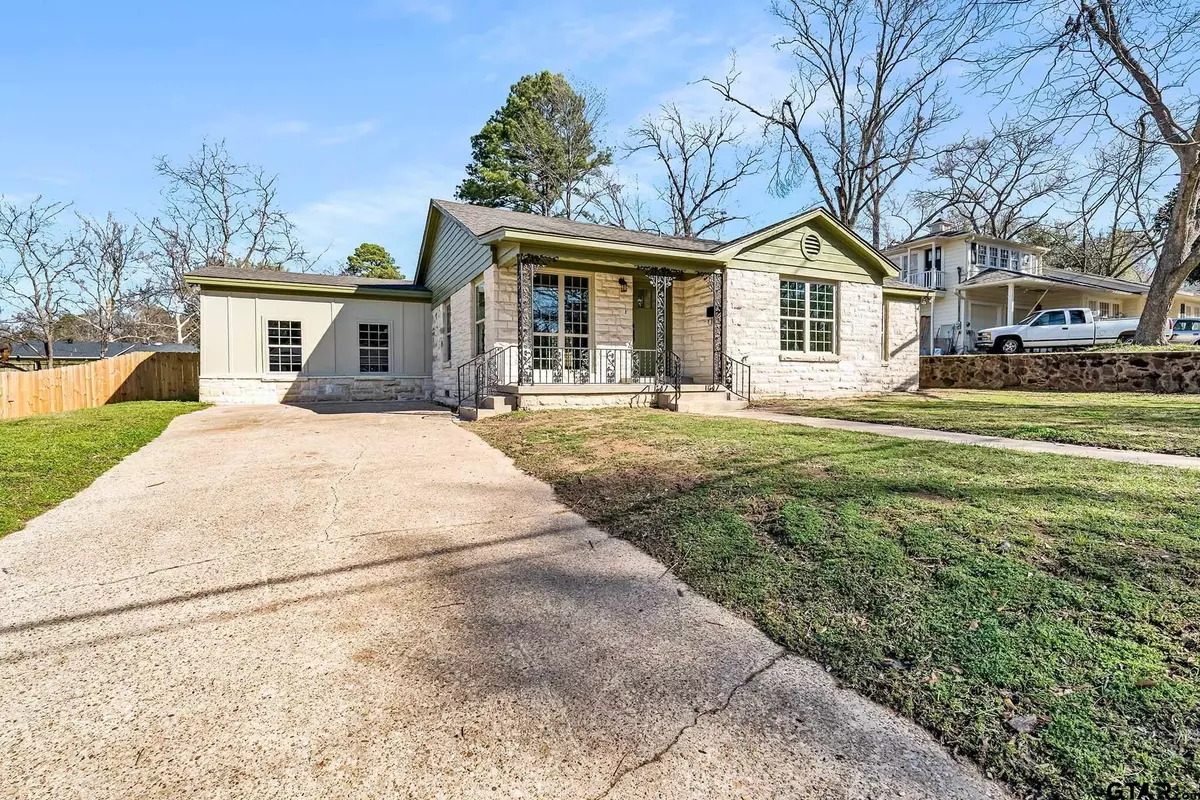 Tyler, TX 75701,915 W Camellia St