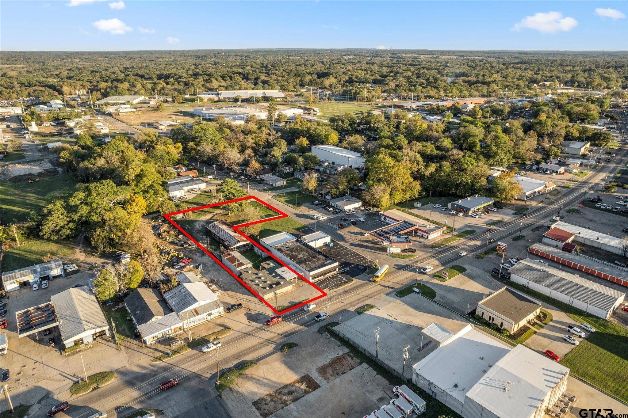 1414 N Jefferson Avenue, Mt Pleasant, TX 75455