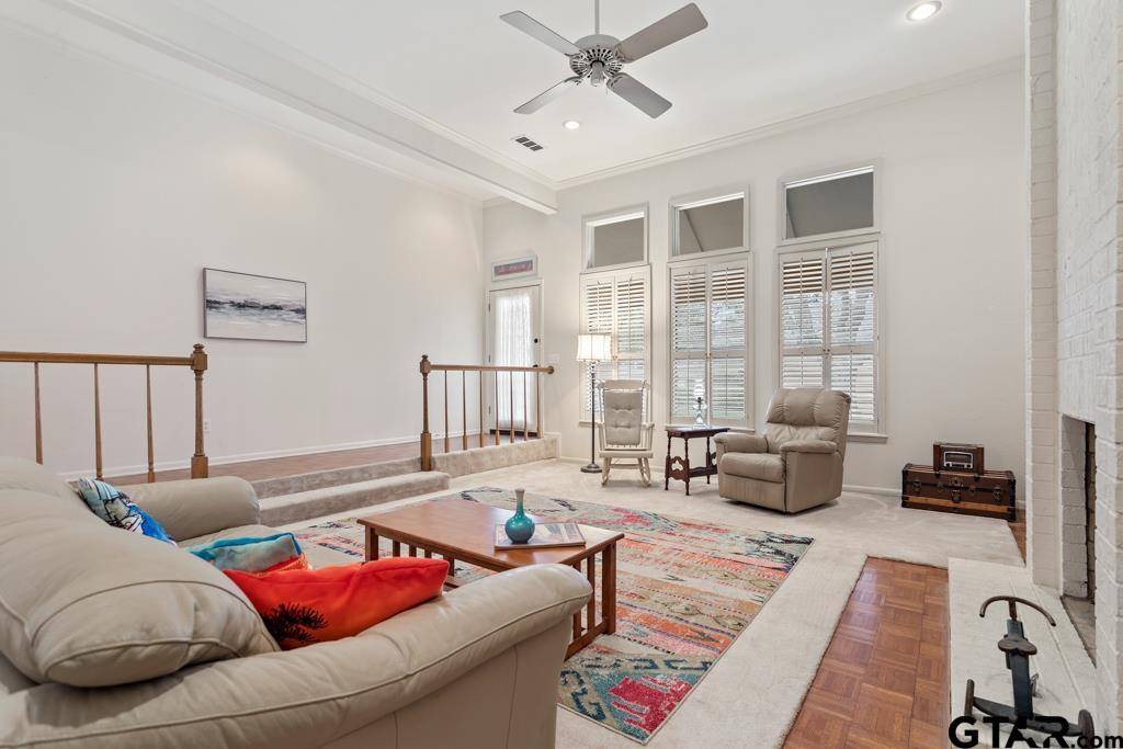 Tyler, TX 75703,906 Woodhall Pl