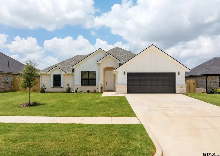 430 Mary Circle, Bullard, TX 75757