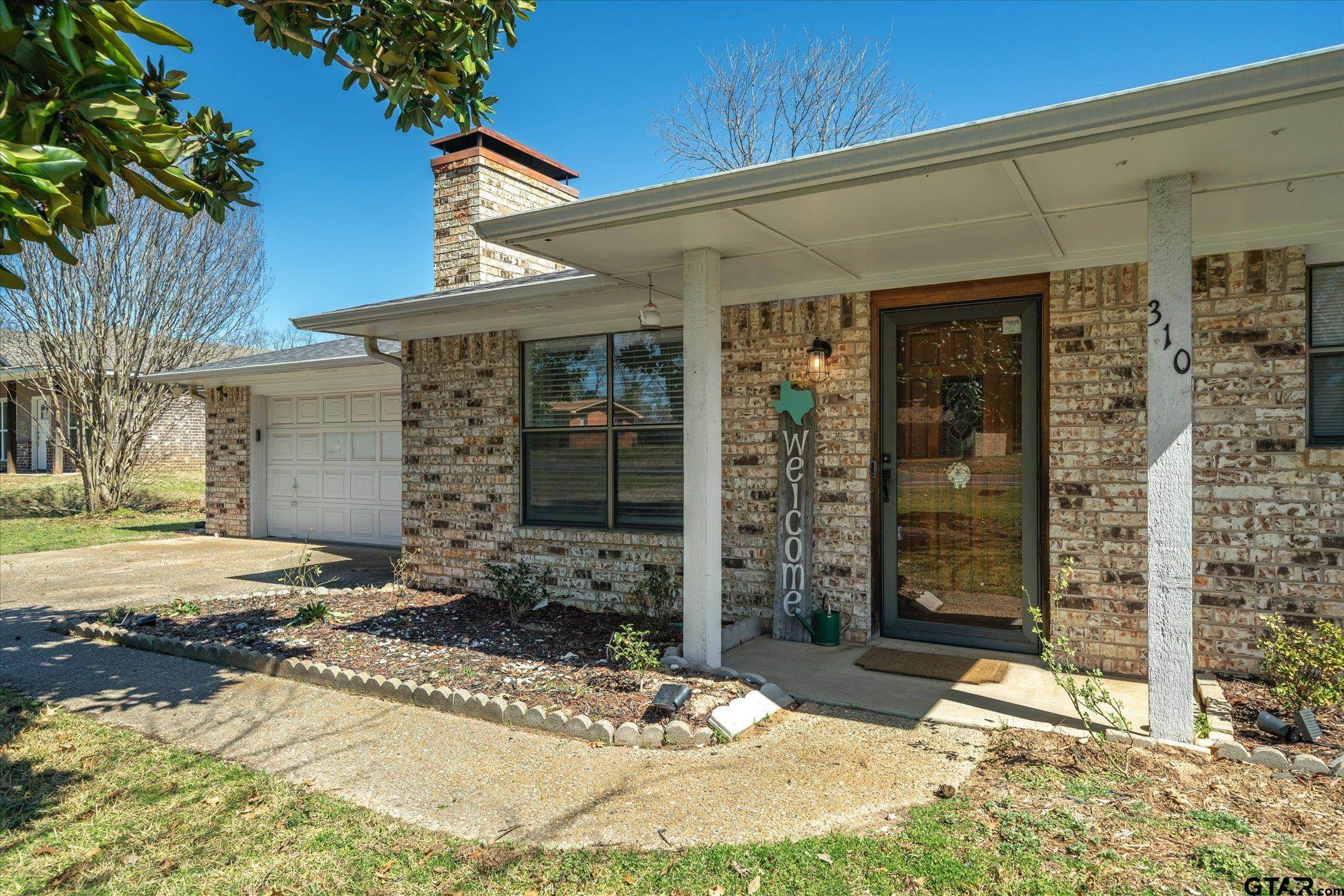 310 Mount Sylvan, Lindale, TX 75771