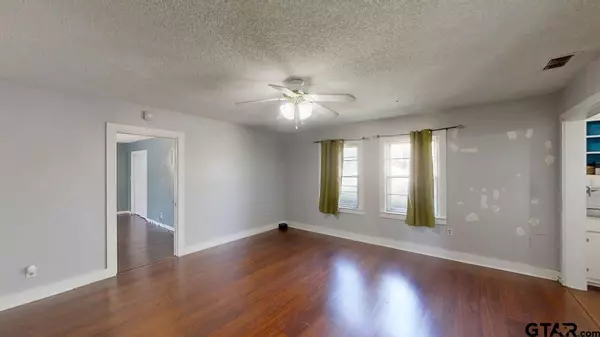 Hawkins, TX 75765,280 Dickard St