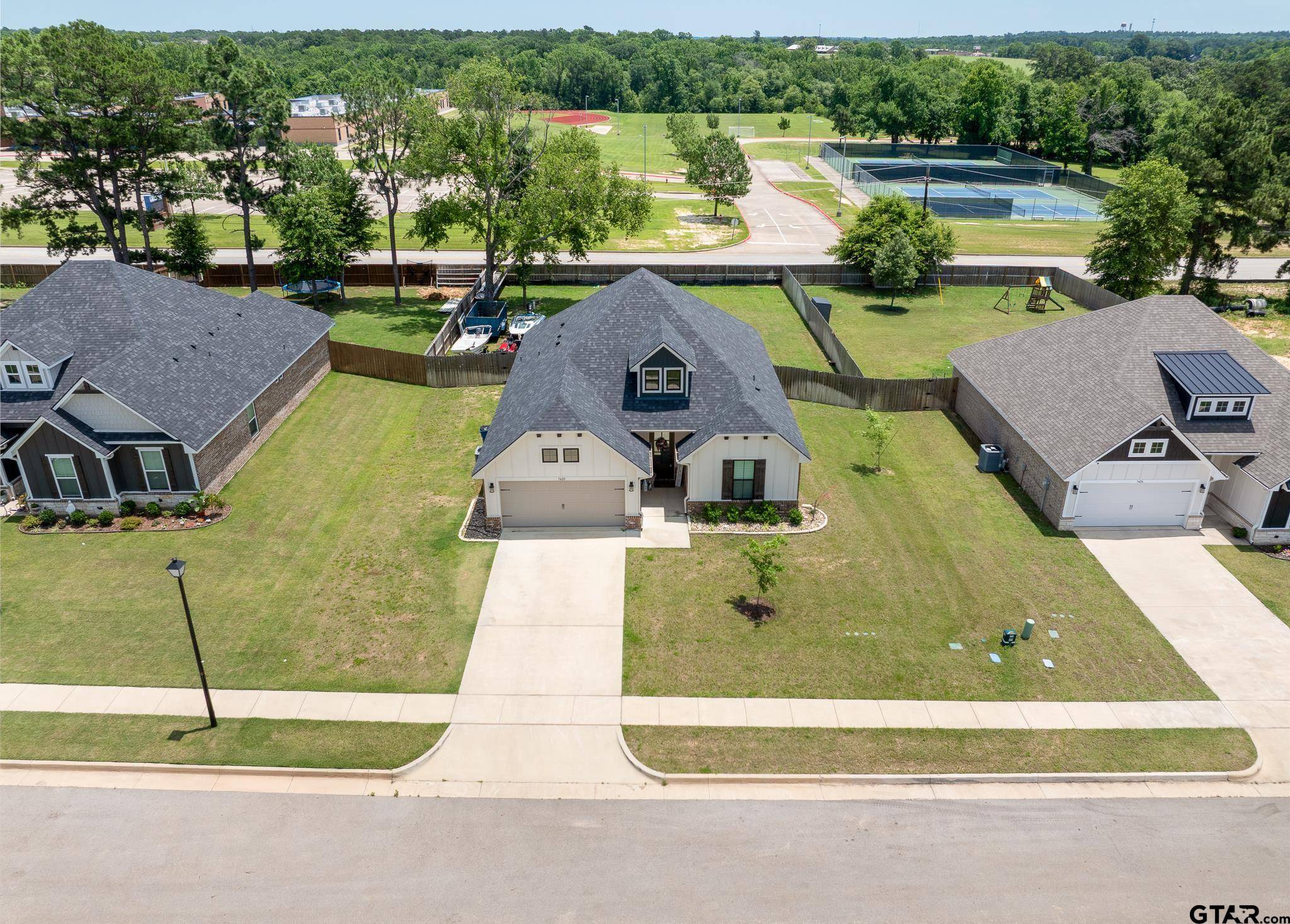 Lindale, TX 75771,1420 Allison Ln