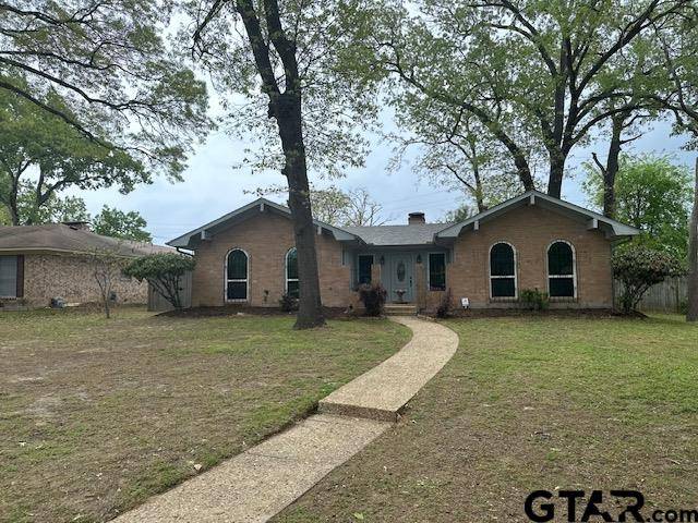 8304 Oxford Dr., Tyler, TX 75703
