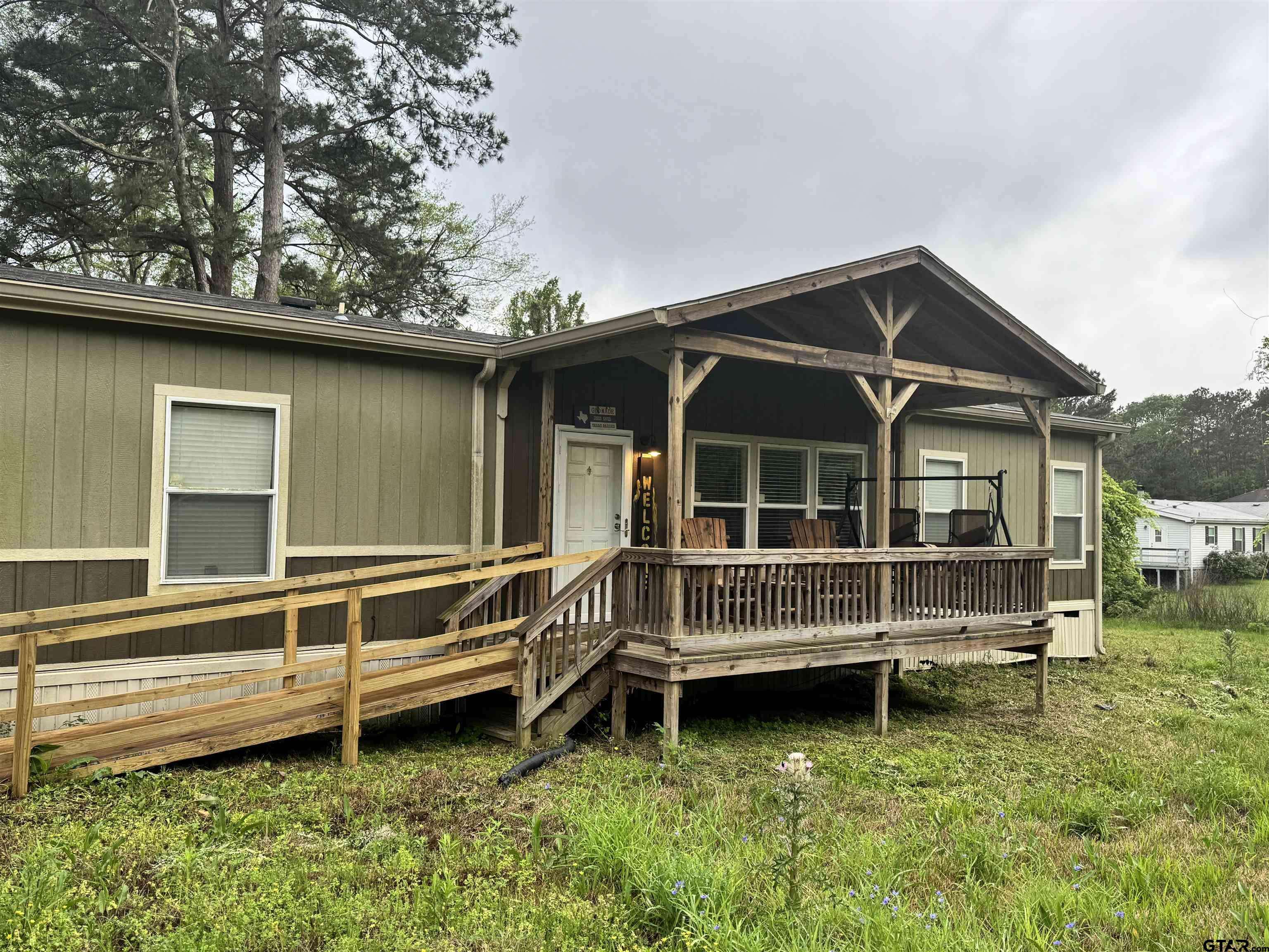 420 E Sexton St., Overton, TX 75684
