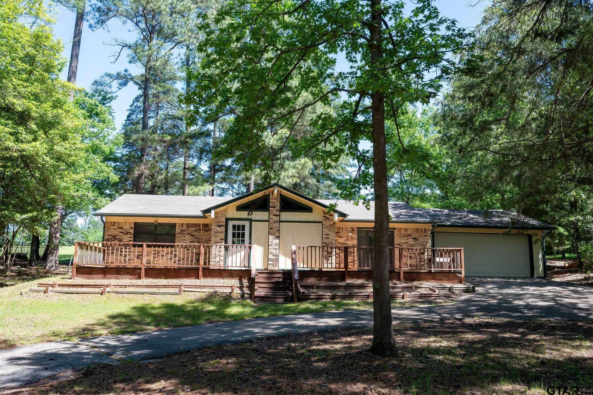 515 Holly Trail East, Holly Lake Ranch, TX 75765