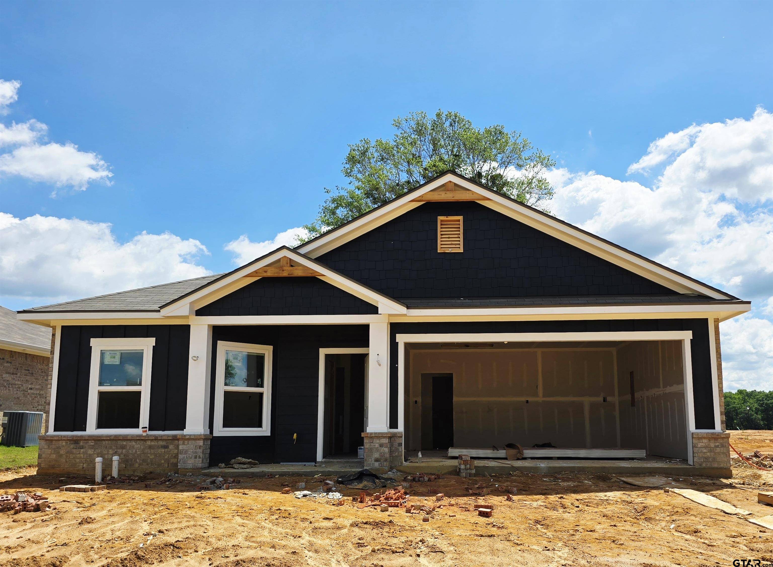 1103 Park Meadows Dr., Whitehouse, TX 75791