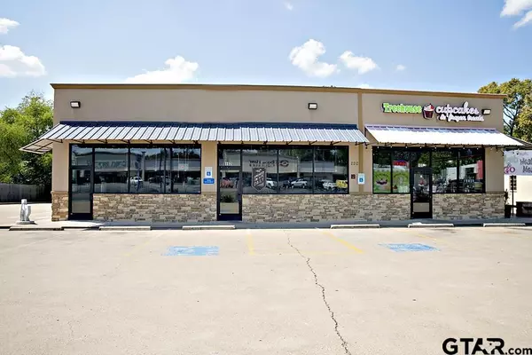 220 S PALESTINE, Athens, TX 75751