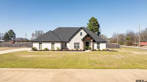 4501 Windsor Park Ln, Kilgore, TX 75662