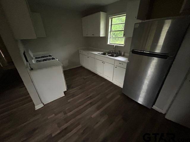 Troup, TX 75789,302 Hollis Street