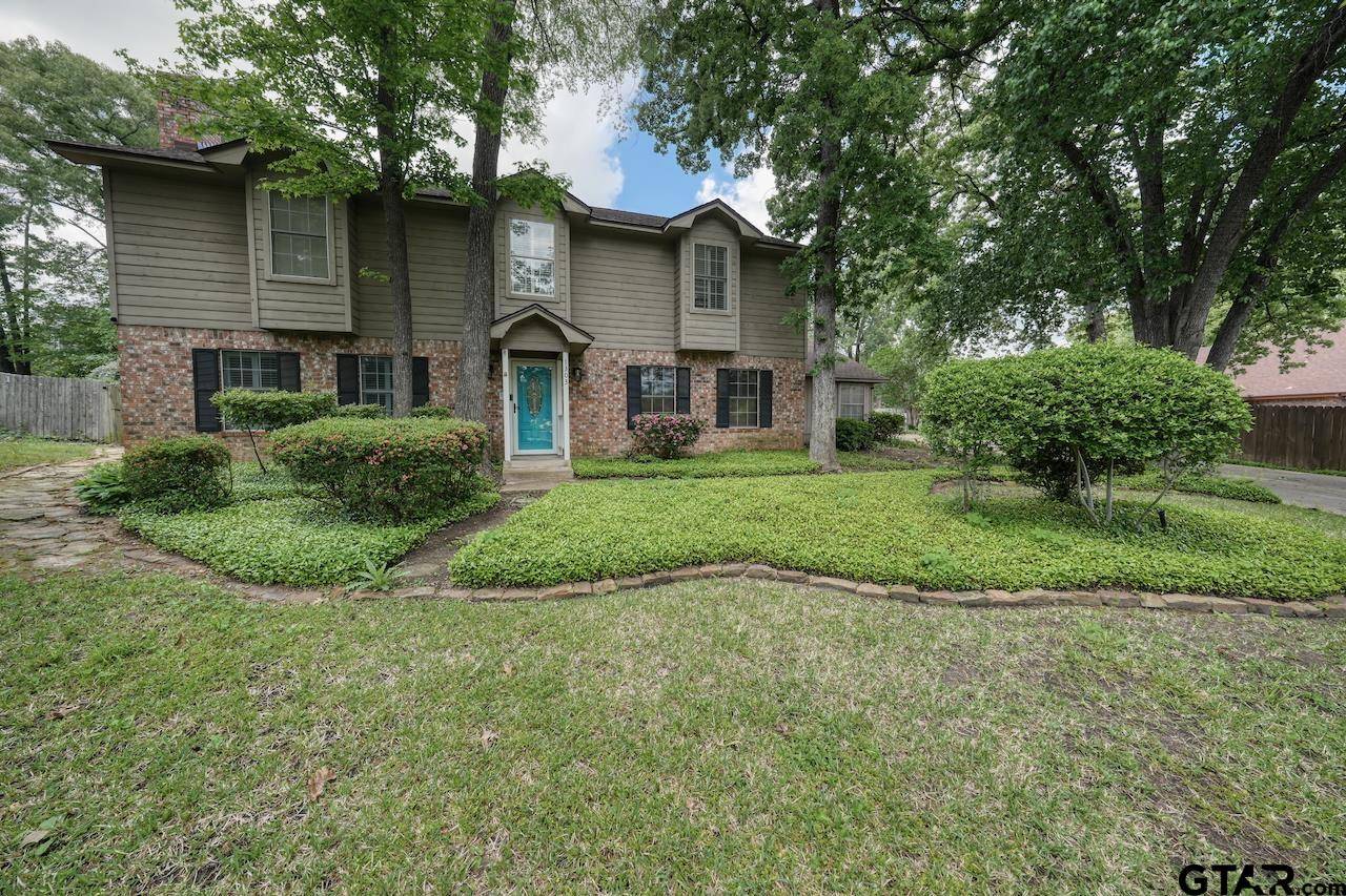 1303 Sleepy Hollow Ln, Longview, TX 75604