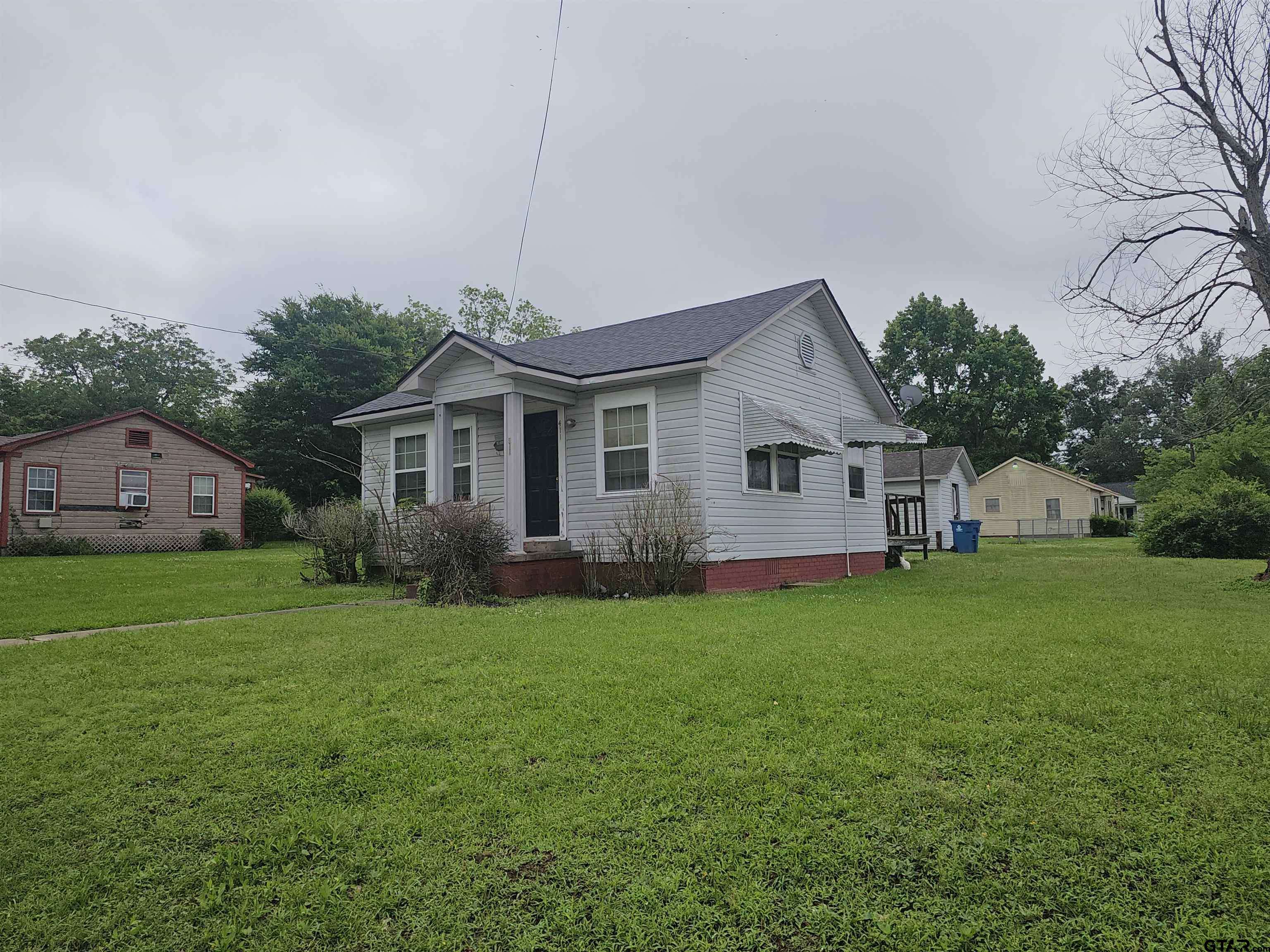 411 Sunset Avenue, Henderson, TX 75654