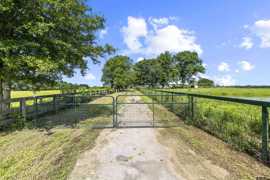 1992 County Road 3160, Cookville, TX 75558