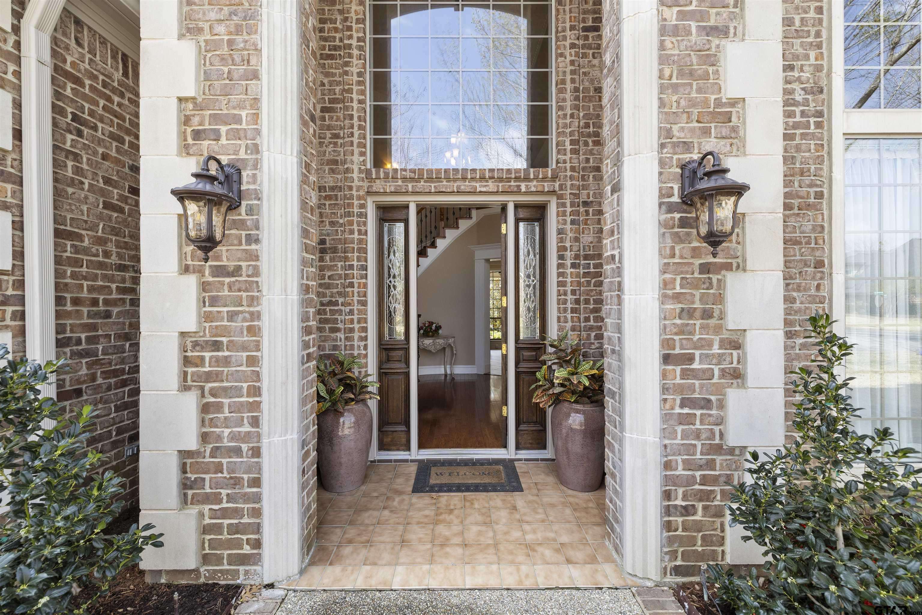 Tyler, TX 75703,2213 Woodlands Drive