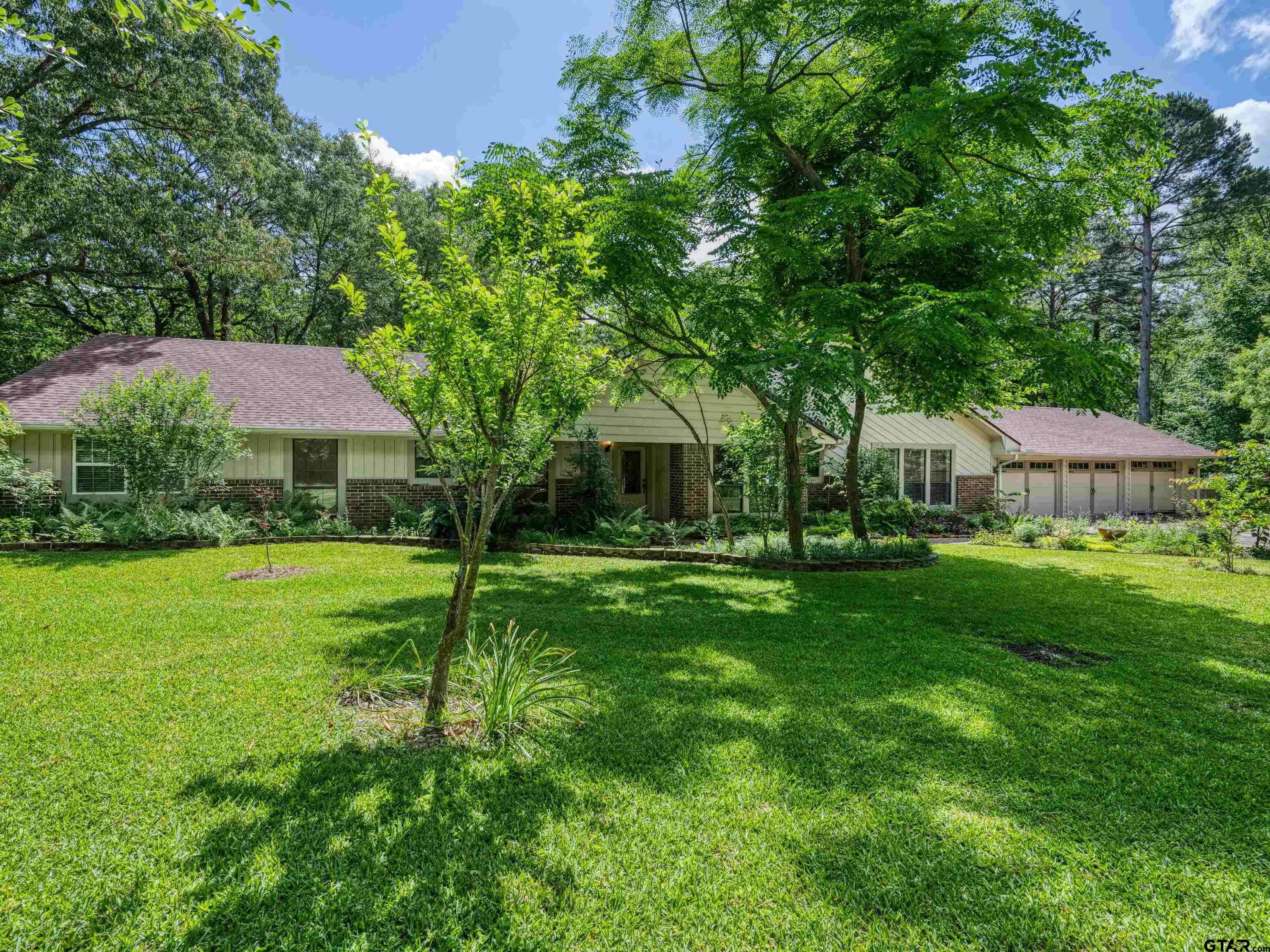 19543 Meadowood Lane, Tyler, TX 75703