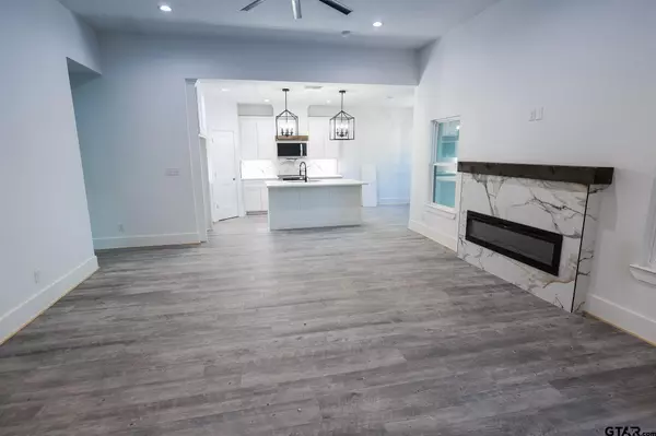 Gladewater, TX 75647,146 HILLCREST DR