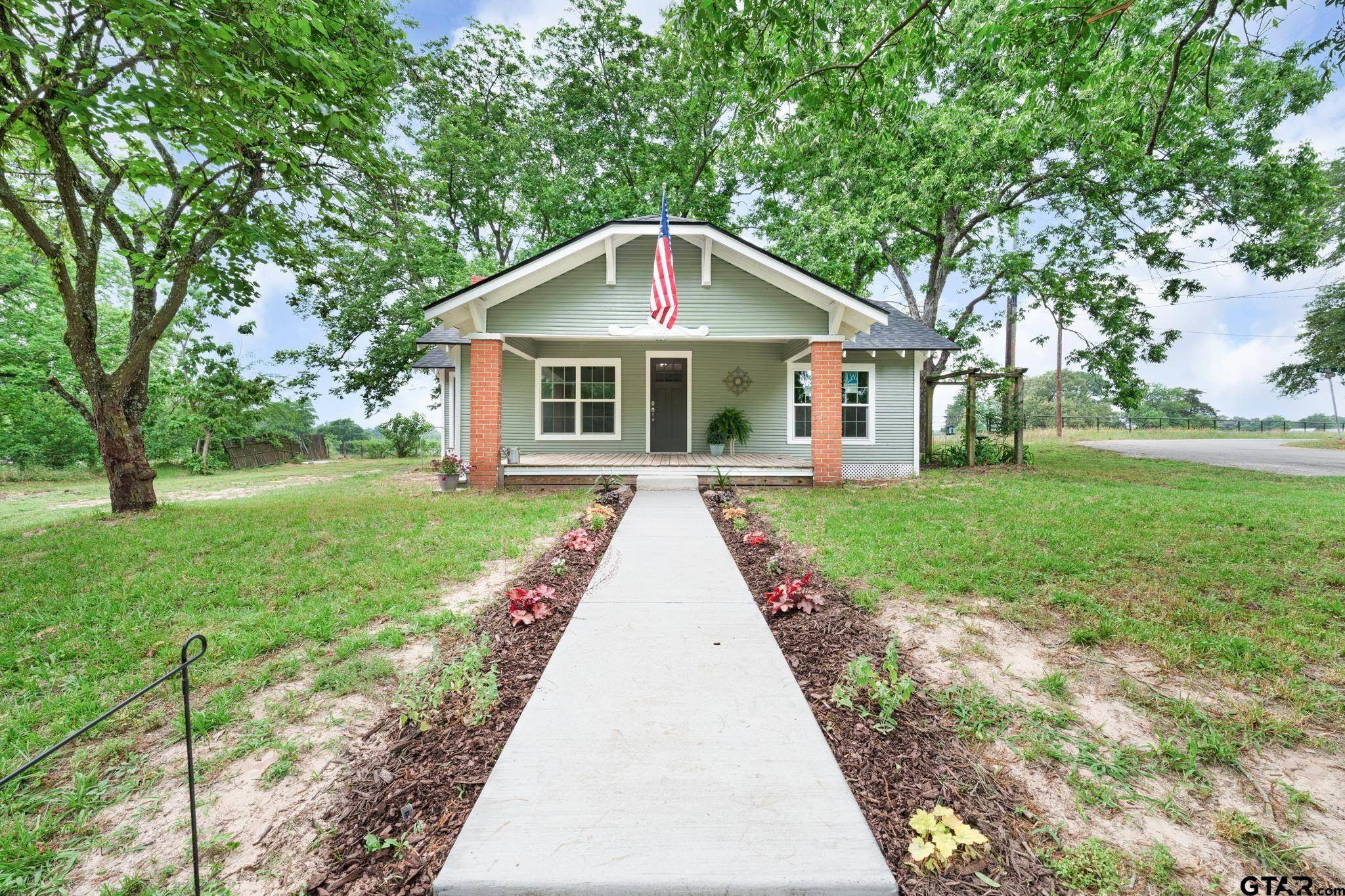 913 Church, Winnsboro, TX 75494