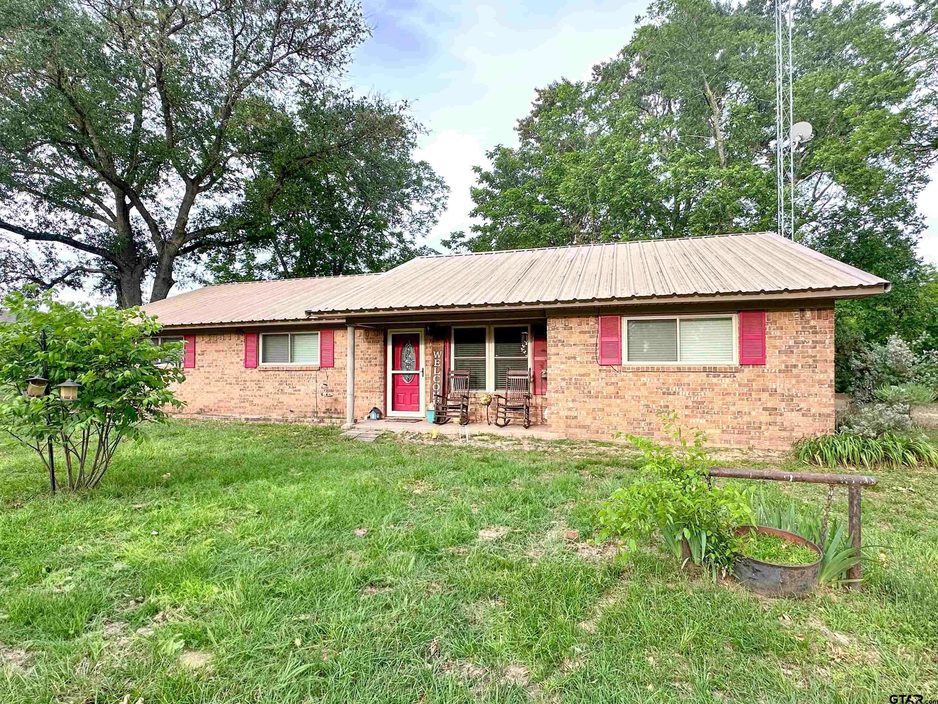 812 Walters St., Frankston, TX 75763