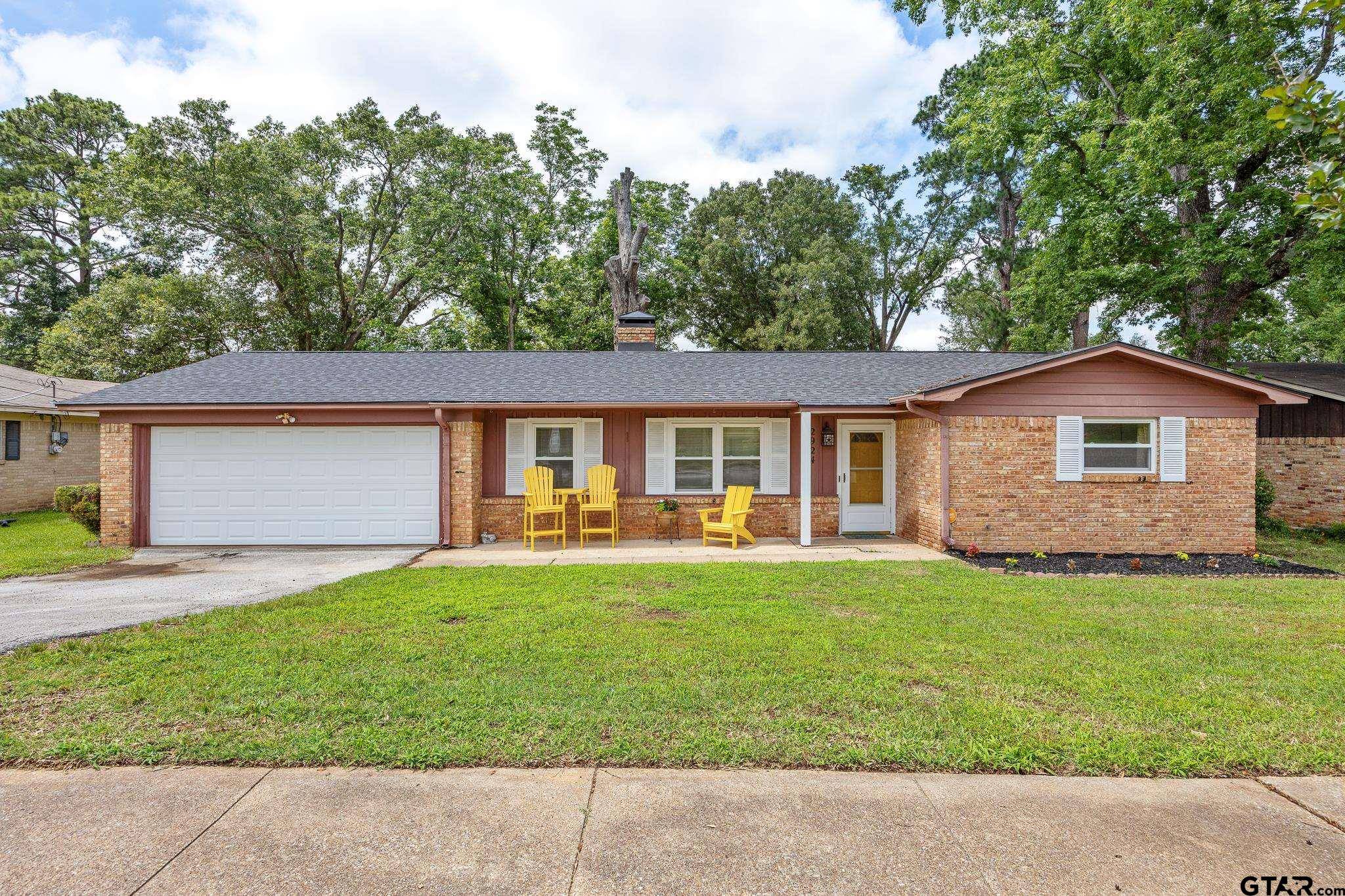 2924 Williamsburg, Tyler, TX 75701