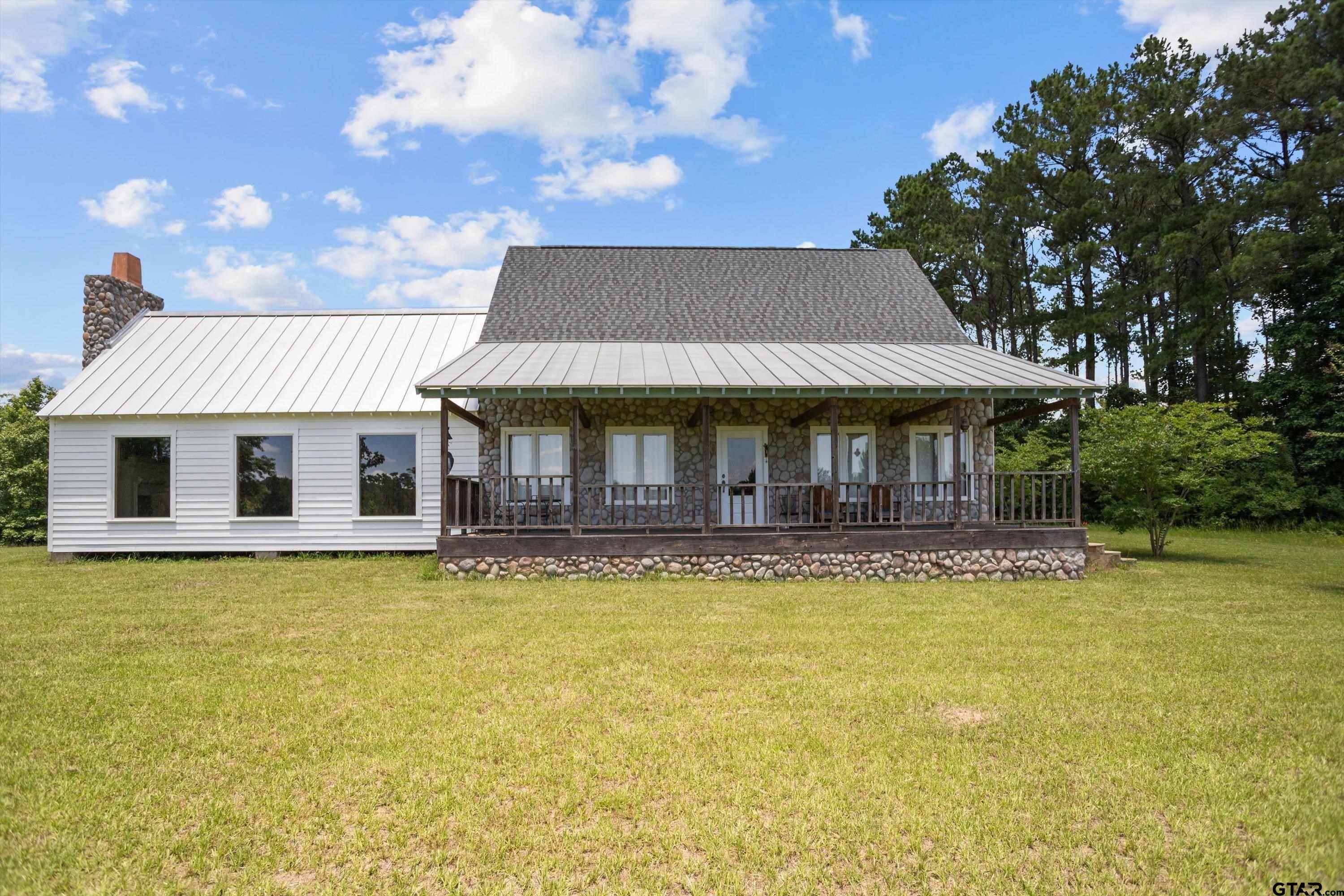 656 Vineyard View Ranch, Grapeland, TX 75844