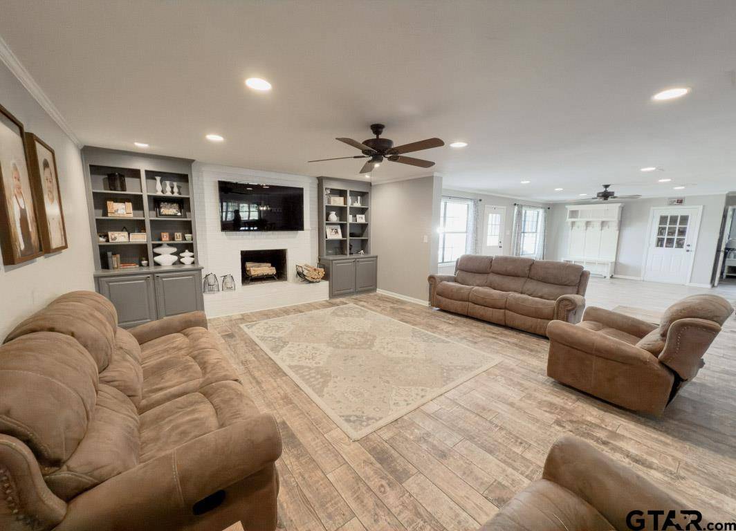 Chandler, TX 75758,13760 FM 315 N