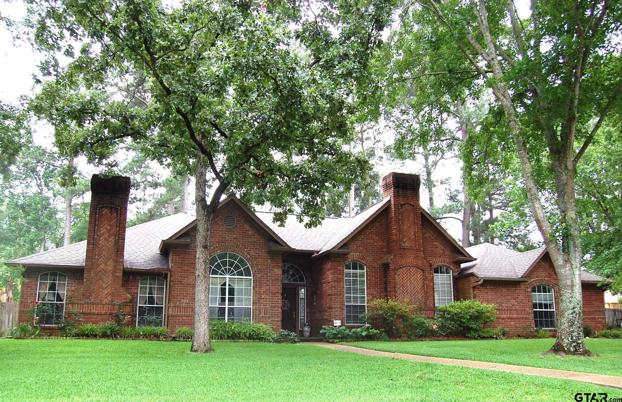 1683 Old Oak, Tyler, TX 75703