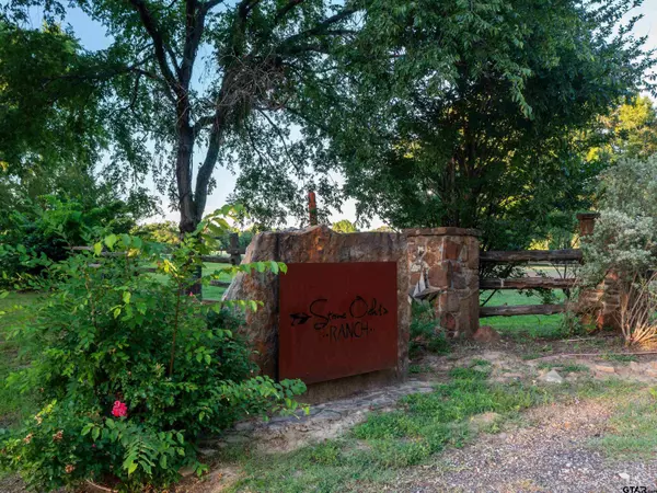 Murchison, TX 75778,10204 CR 3807