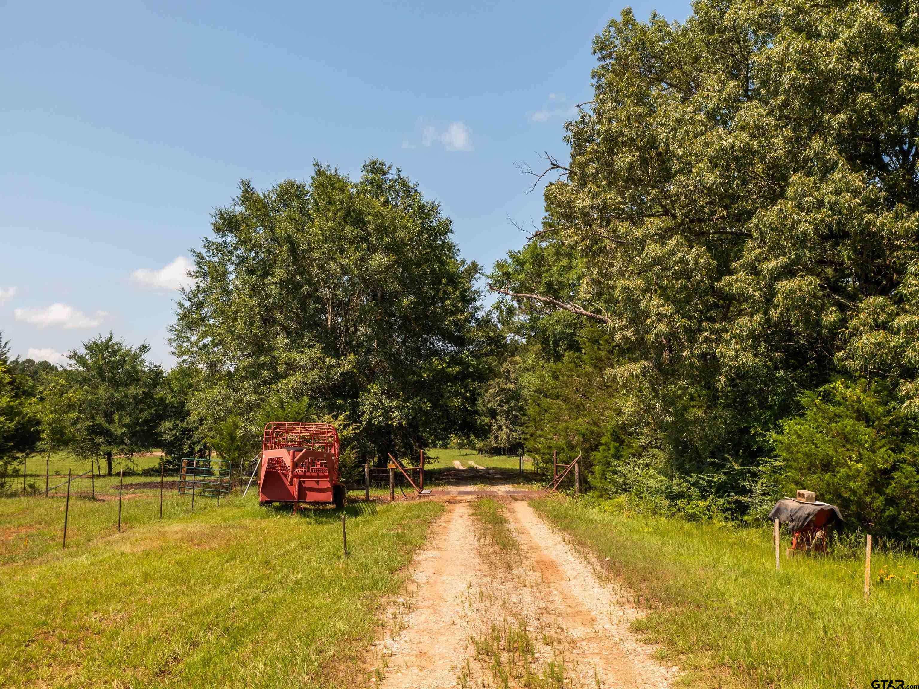 Troup, TX 75789,15.698 acres CR 2138