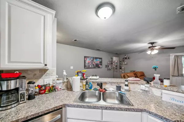 Troup, TX 75789,414 Tara Ln.
