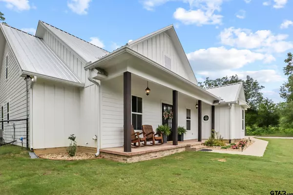 22302 County Road 422, Lindale, TX 75771