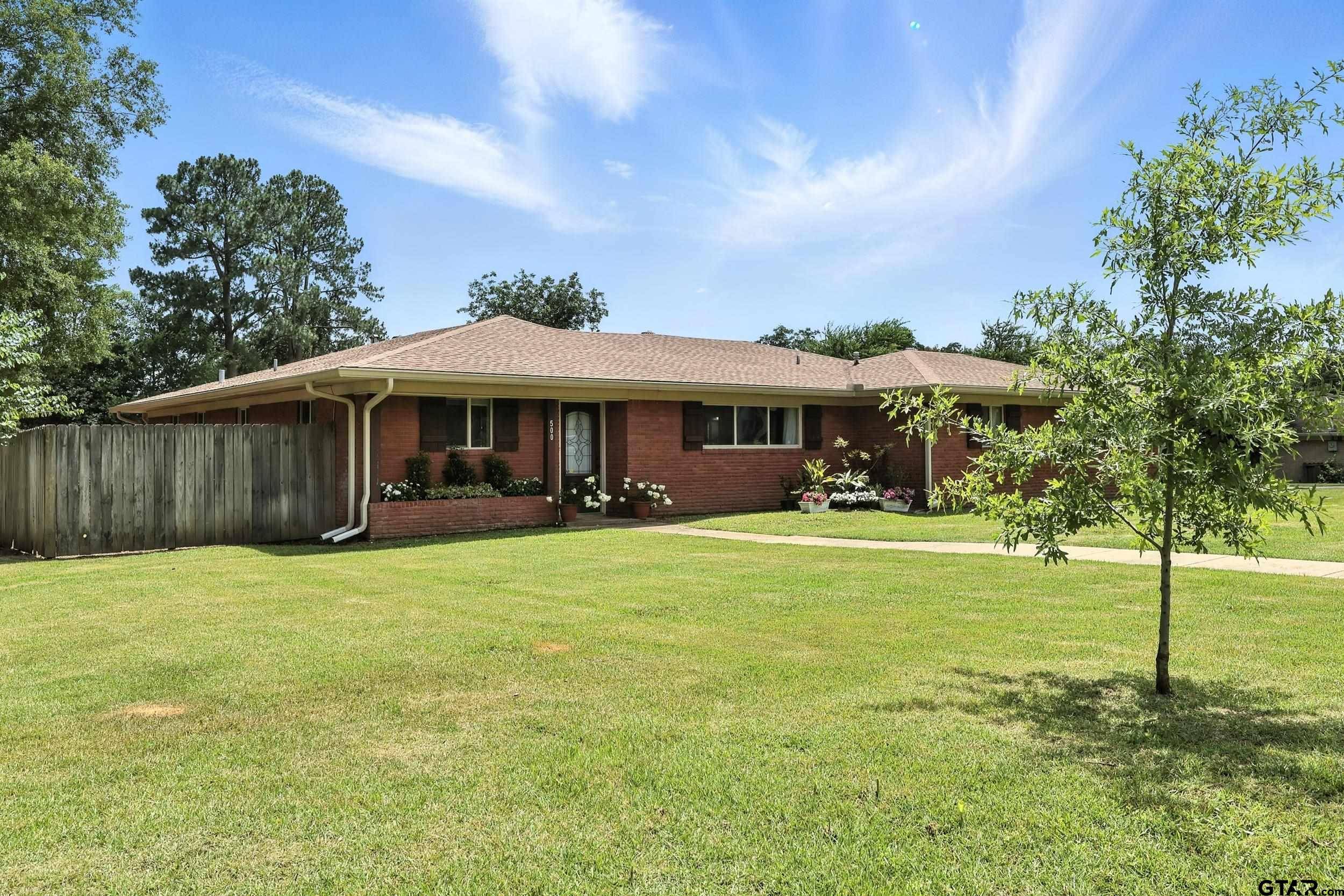 500 W Terrace, Longview, TX 75605