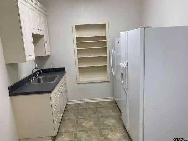 Kemp, TX 75143,5304 Cedar Creek Drive